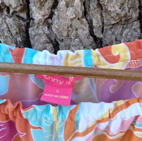 Sunny Leigh blouse in size S - Picture 4 of 4